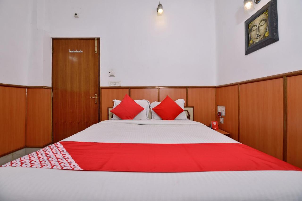 Oyo 3436 Shree Utsav Palace Guest House Calcutta Exterior foto